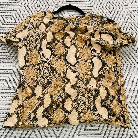 H&M Snake Skin T-shirt - Picture 5 of 5
